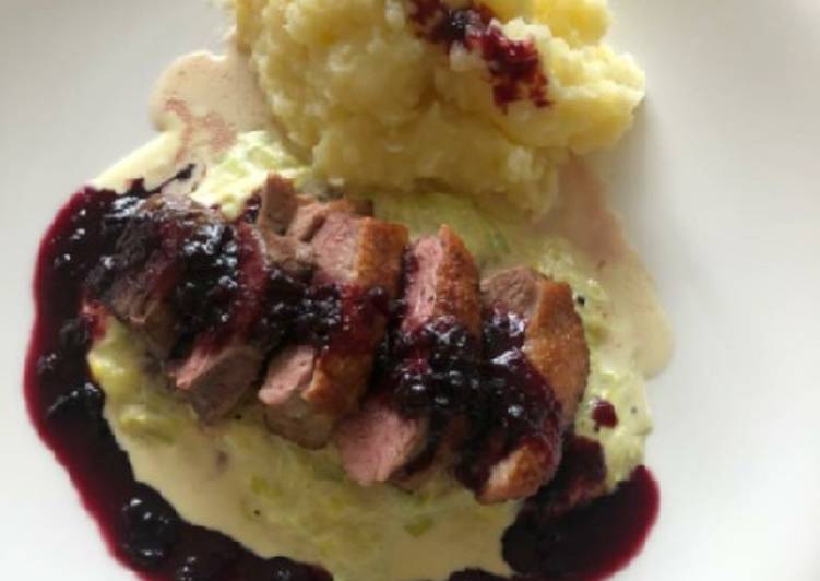 Duck with mash and red wine jus