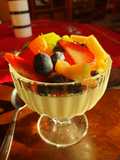 เต้าฮวยฟรุ๊ตสลัด (milk pudding with fruit salad)