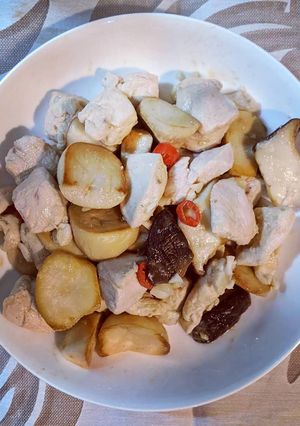 椒鹽雞丁杏鮑菇 的食譜成品照片
