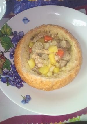 Zdjęcie przepisu Biały Barszcz w Chlebku na Święta Wielkanocne 🍞🥖🐣🐥🐤🐑.
