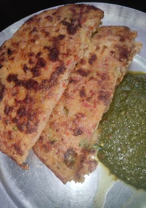 A picture of Sooji ka cheela.
