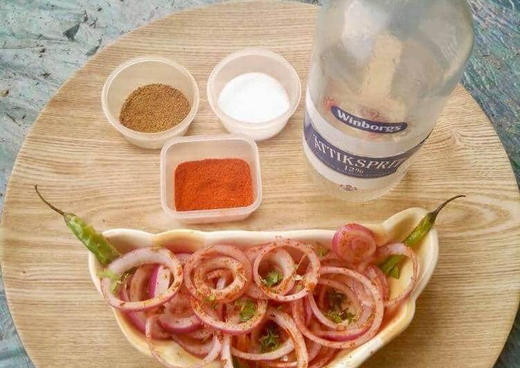 Simple Way to Prepare Award-winning Onion Ring Salad