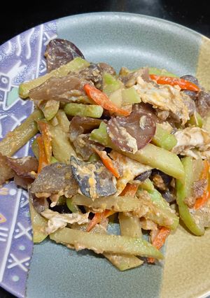 รูปของ เห็ดหูหนูผัดฟักแม้วใส่ไข่ | Stir-Fried Wood Ear Mushrooms with Chayote and Egg