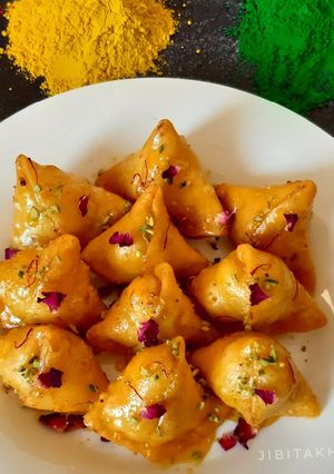 A picture of Mishti Singara or Kheeri Singara.