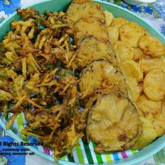 A picture of Pakora platter #cookpadramadan.