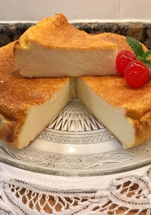 Foto principal de Tarta de queso fresco (o ricotta), manzana y Baileys