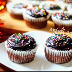 A picture of Chocolate cupcakes.