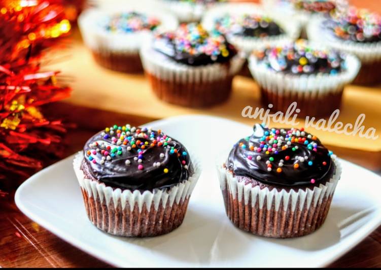 Steps to Prepare Homemade Chocolate cupcakes