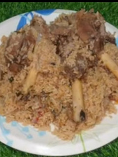 பாய் வீட்டு மட்டன் நல்லி பிரியாணி(bai veetu mutton biryani recipe in tamil) செய்முறை முக்கிய புகைப்படம்