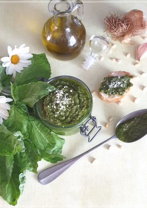 Une photo de Pesto de basilic fait maison au thermomix