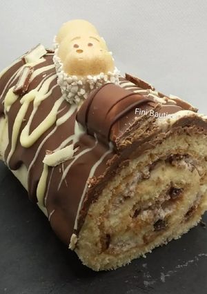 A picture of Kinder Explosion Swiss Roll.