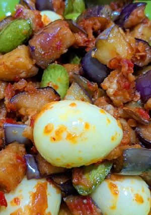 Foto resep Balado Terong, pete & telur puyuh