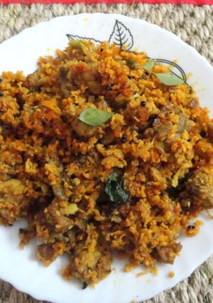 A picture of Chicken Thoran.