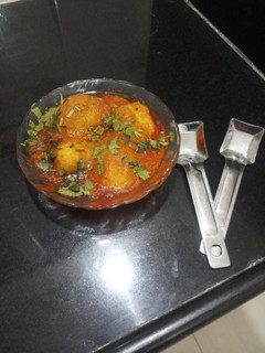 દમ આલુ(Dum Aloo Recipe In Gujarati) રેસીપી મુખ્ય ફોટો