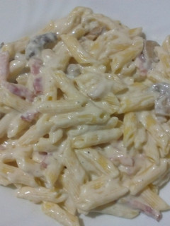 Una foto de Macarrones a la carbonara