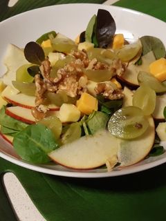 Una foto de Ensalada con uvas