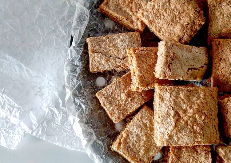 Biscotti alle noci con glassa al lime