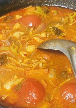 Gambar Tomyam merah simple