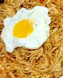 Egg chicken noodles