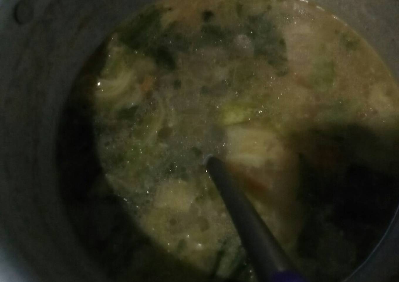 Sayur sop kaldu ayam