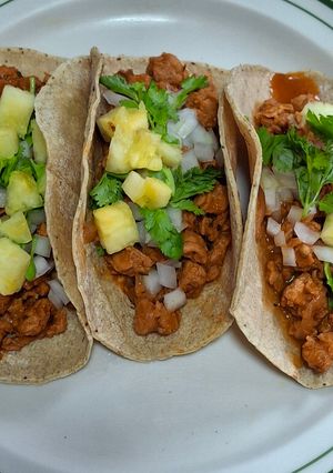 Una foto de Tacos al pastor de soya
