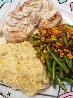 Foto resep Garlic Butter Chicken Breast with Mushroom Sauce + Mashed Potato