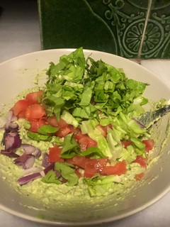Una foto de Ensalada fresca de avocado