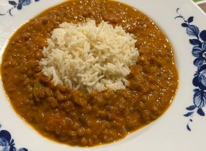 Foto di Riso pilaf con curry di lenticchie