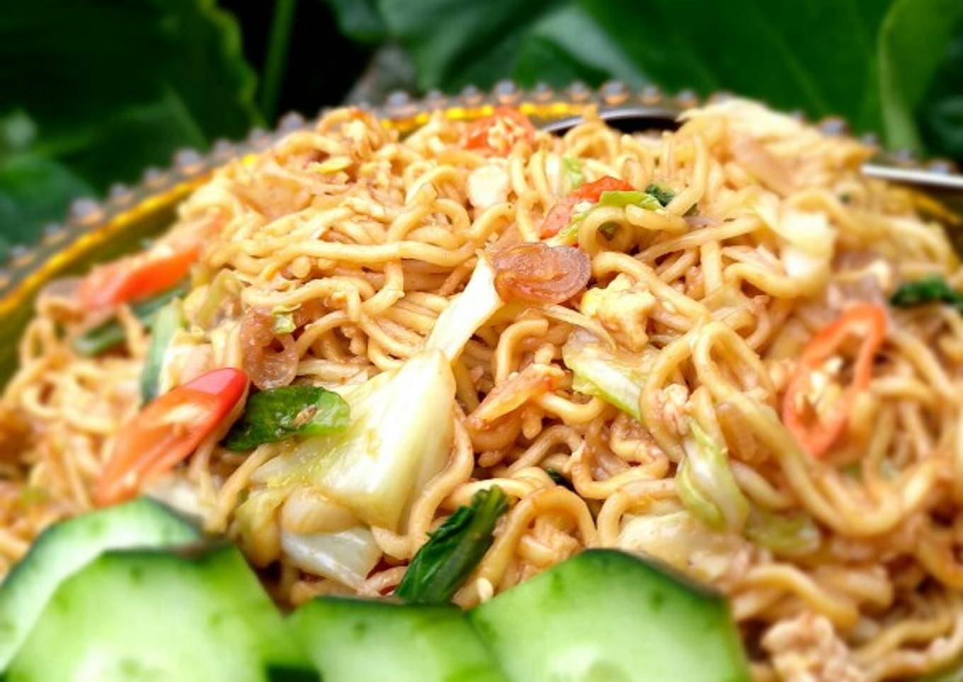 Mie Goreng Burung Dara