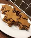 Gingerbread biscuits • Galletas de jengibre