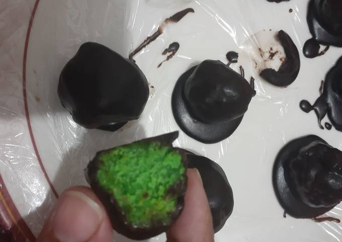 Recipe of Homemade Cake Balls