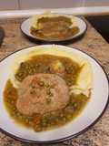 Pechuga de pavo en salsa de brandy con portobello y vegetales