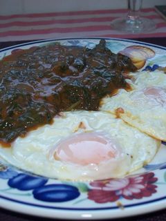Una foto de Espinacas con picatostes al estilo de Jaén