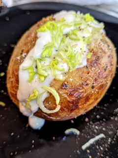 Una foto de Patatas crujientes rellenas con puré de puerro y bacon en airfryer