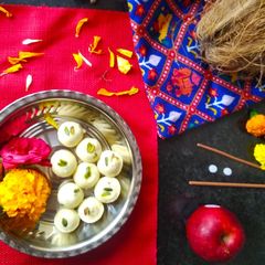 A picture of Pista Elaichi peda.