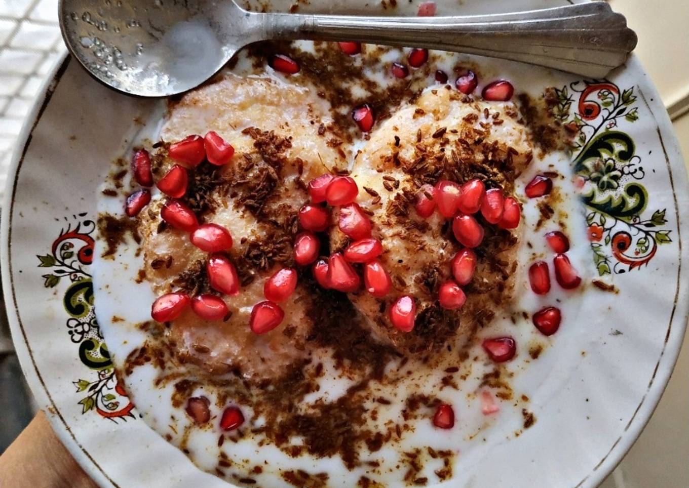 Steamed bikaneri dahi vade