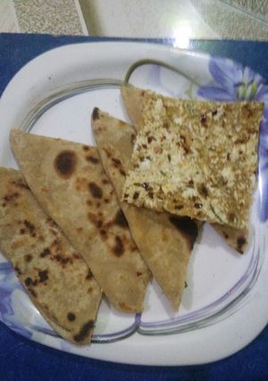 पनीर पराठा (Paneer paratha recipe in hindi) रेसिपी मुख्य फोटो
