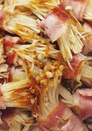 รูปของ เบคอนพันเห็ด 🥓🍄🤤