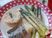 A picture of chicken asparagus rice