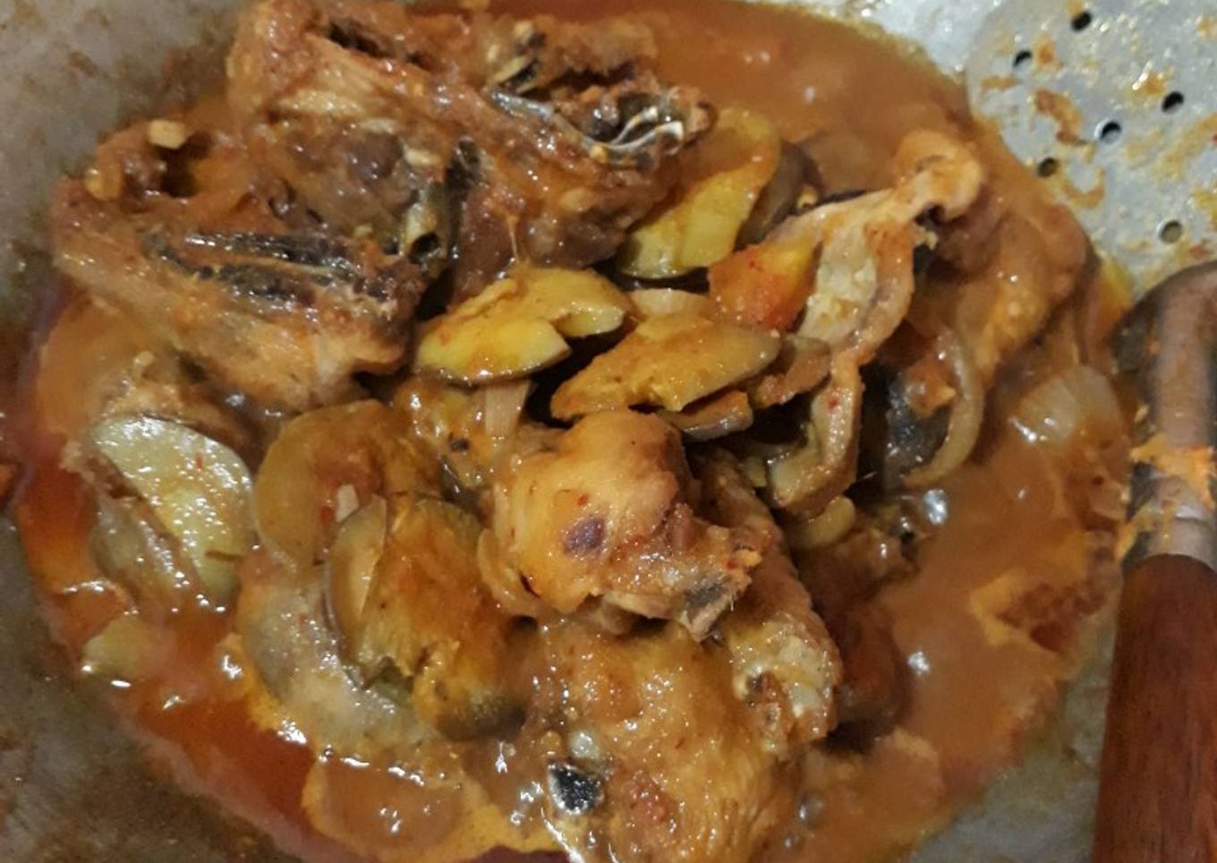 Semur ayam dan jengkol