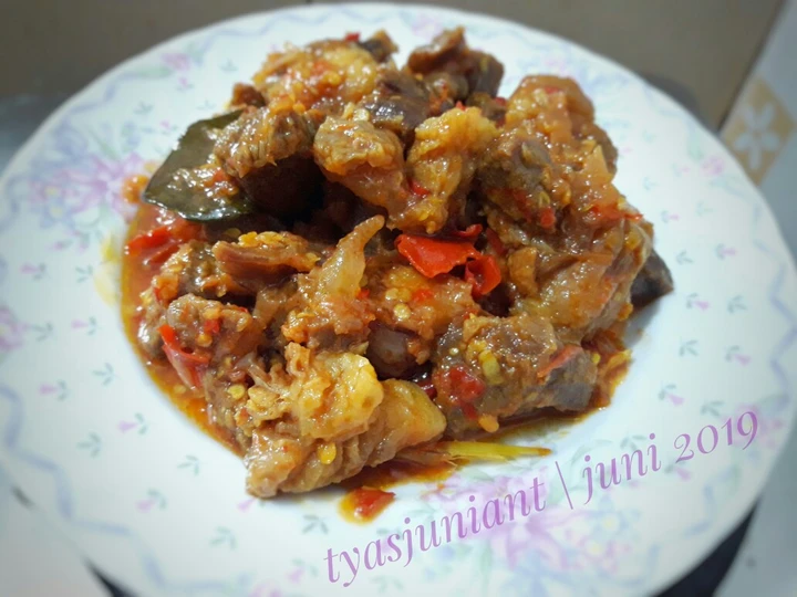 Langkah Mudah untuk Membuat Resep 16. Oseng Sengkel Sapi Mercon yang Uenak Anti Ribet, Uenak Banget