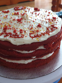 Una foto de Tarta red velvet reinventada