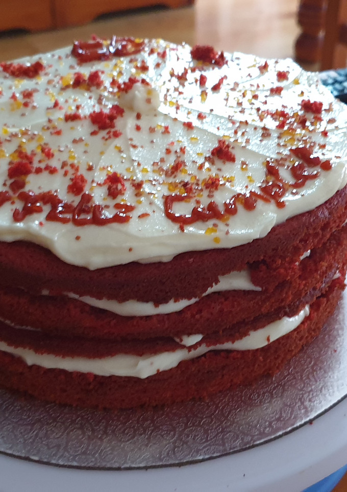 Una foto de Tarta red velvet reinventada