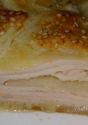 Une photo de Paniers feuilletés au poulet et fromages