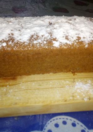 Una foto de Budín Dulcebel De frutilla💕🍓