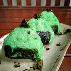 รูปของ Onigiri Tuna Mayo