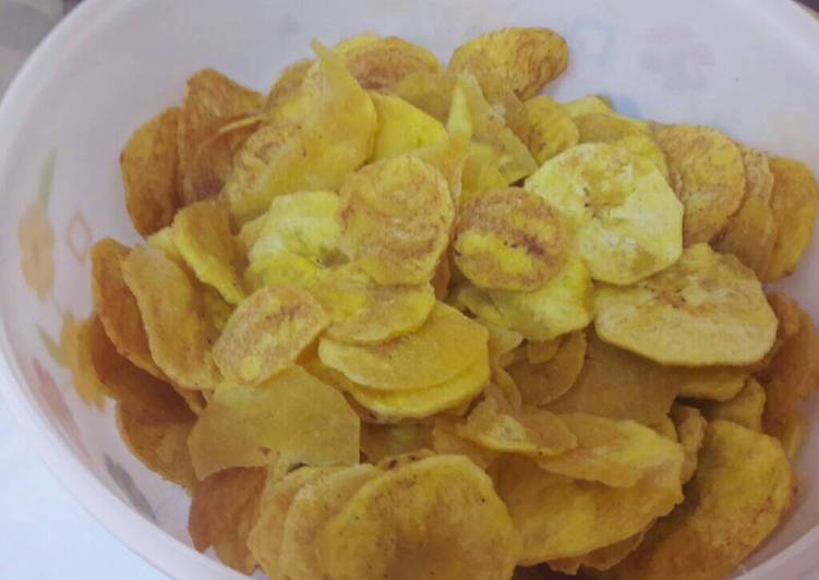 Crispy banana chips