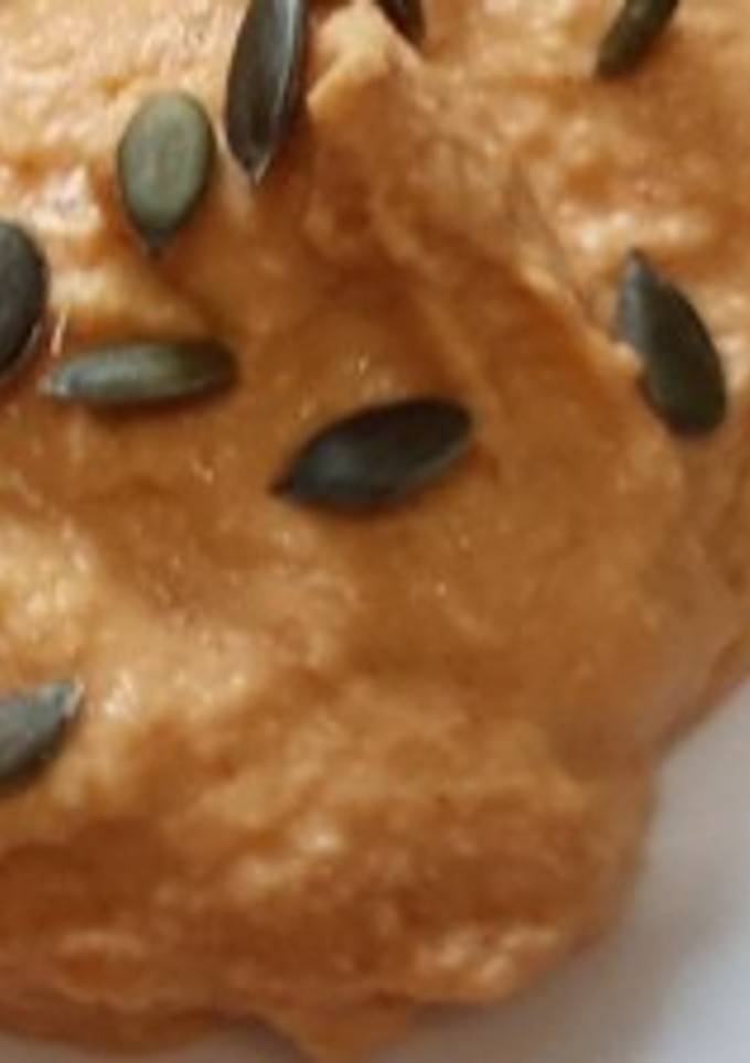 Una foto de Hummus de garbanzo clásico rápido y fácil