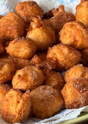 Palacsintabundában sült túrógombócok recept fotója