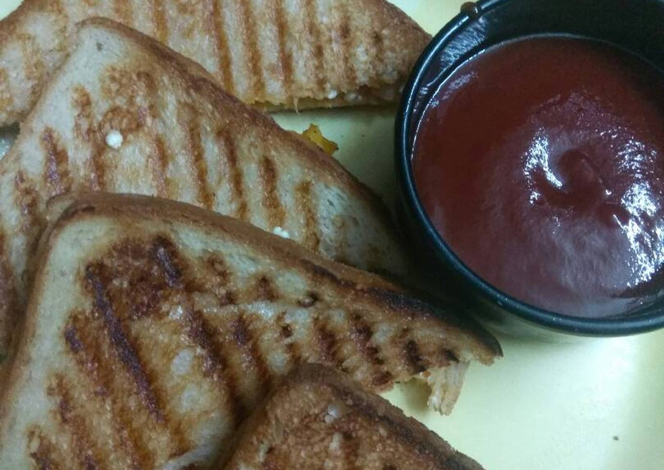Vegetable cheese Sandwich